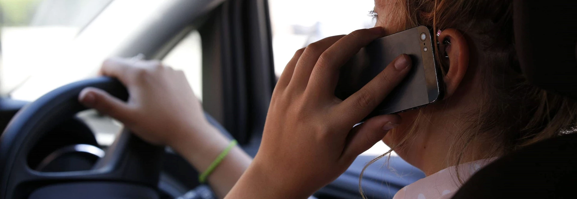 New laws about using mobile phone when driving: This is what you need to know